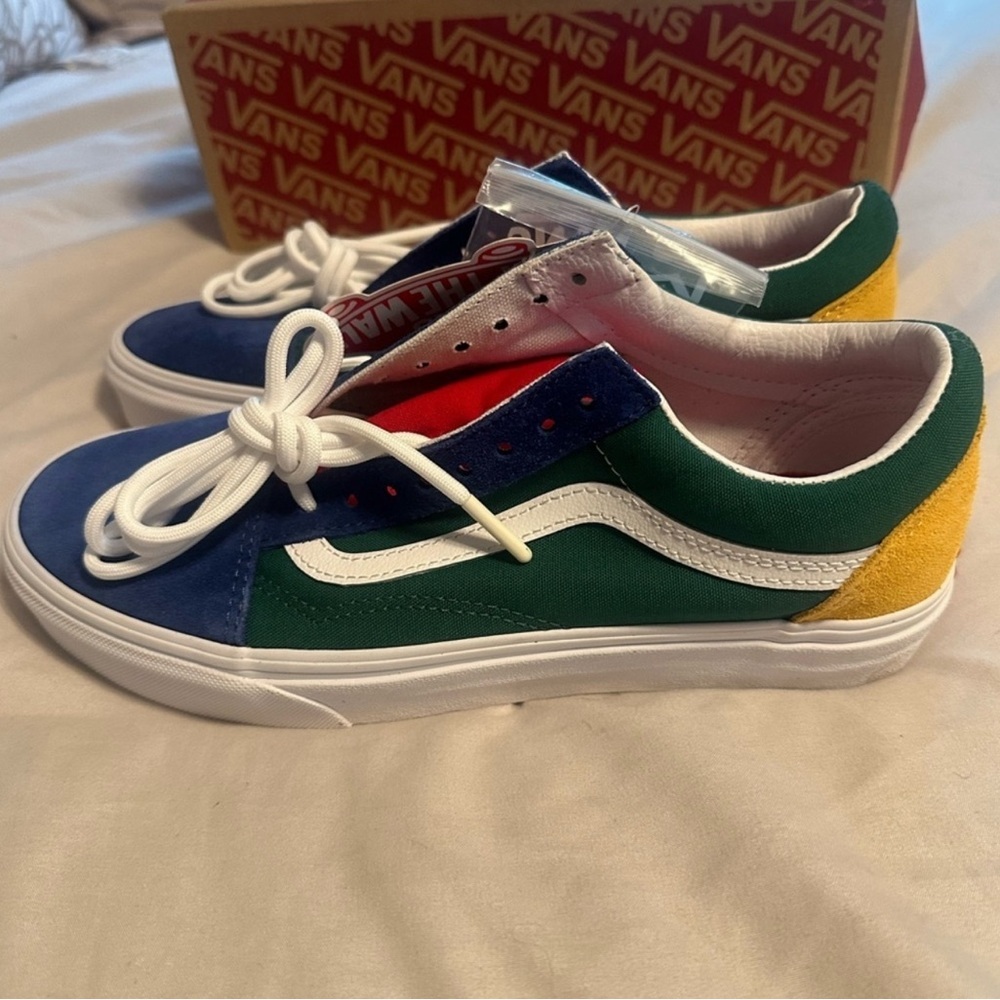 Vans Old School Yacht Club  NWT + Extra Laces Suede Sneakers Men’s Size 10 - Picture 4 of 7